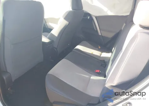 2015 Toyota Rav4 Xle z USA, uszkodzony, nr VIN 2T3RFREV9FW297837